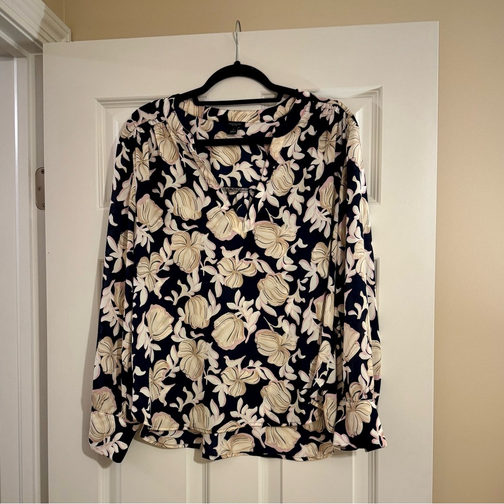 Ann Taylor Factory Floral Print Women's Top V Neck M